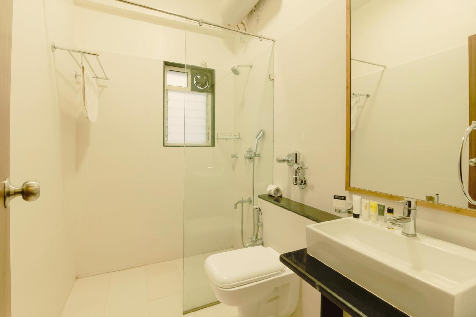 Sterling Stolen Heaven Lonavala Hotel Room photo