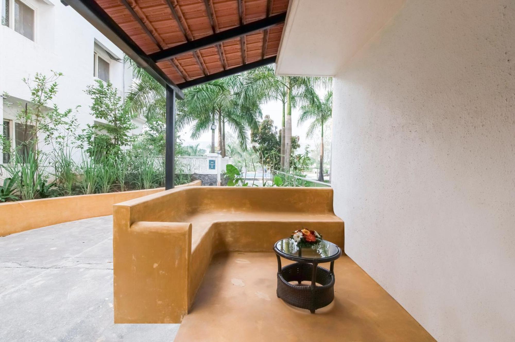 Sterling Stolen Heaven Lonavala Hotel Room photo
