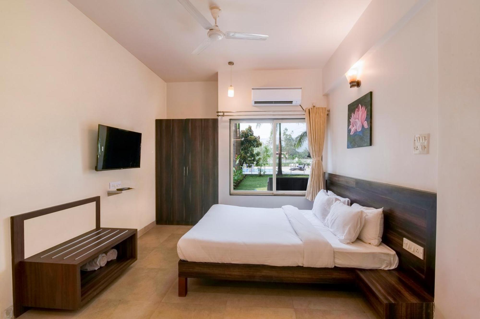 Sterling Stolen Heaven Lonavala Hotel Room photo